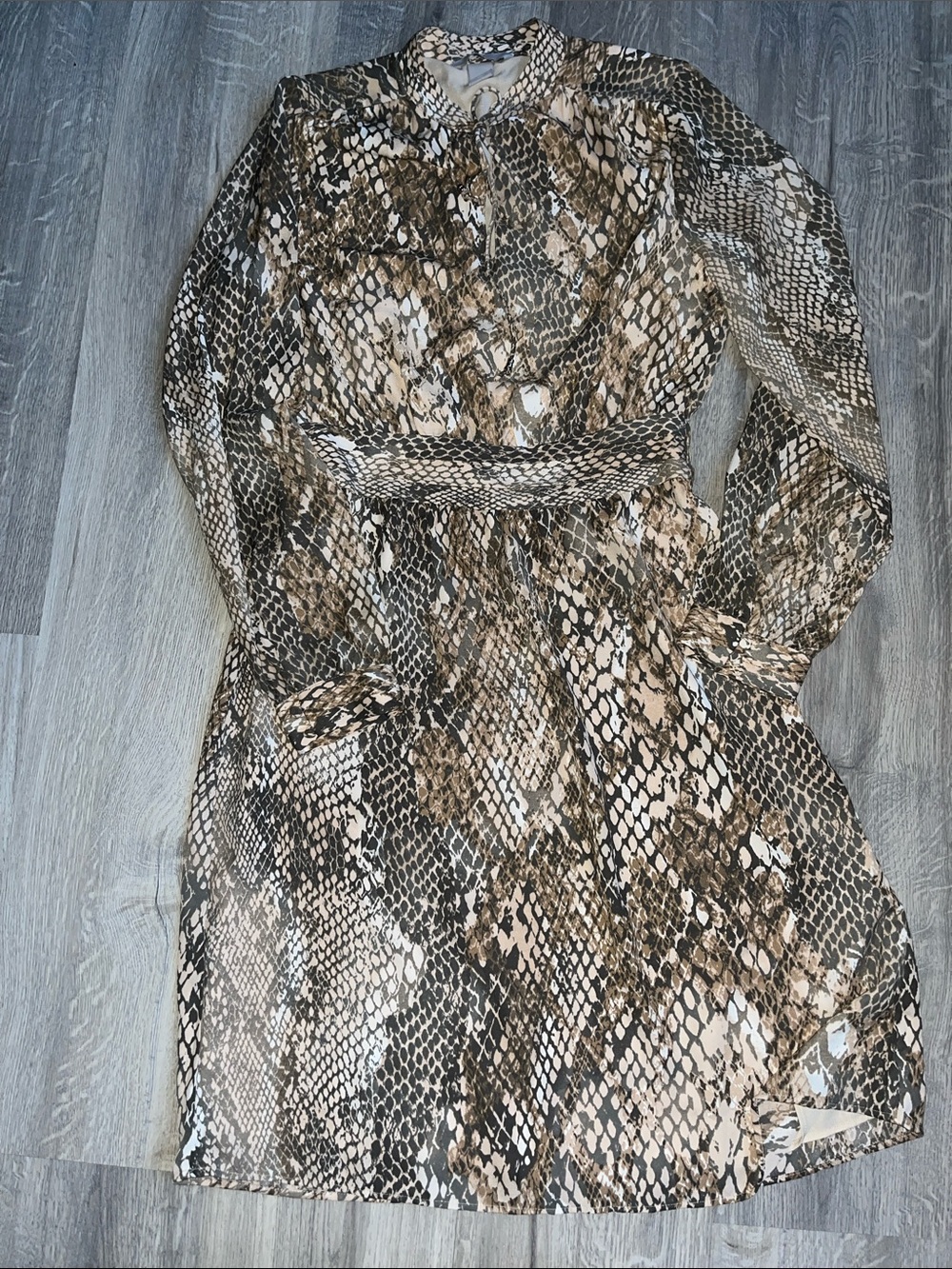 H&M Black & Beige Snakeskin Tie-Neck Blouse - Picture 4 of 4
